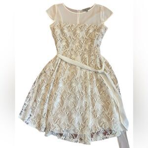 Danny and Nicole Studio Floral Lace Dress size 8